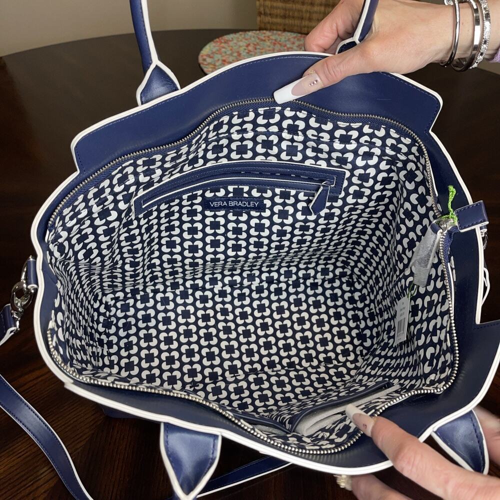 Vera Bradley BRAND NEW WITH TAGS Large Faux Leather Tote - Classic Navy​​​ - Picture 7 of 15